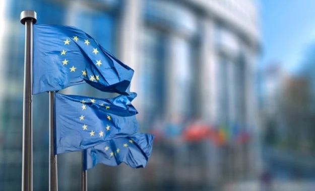 Η ΕΕ ζητά αποζημίωση από τις ΗΠΑ για τους δασμούς σε χάλυβα και αλουμίνιο